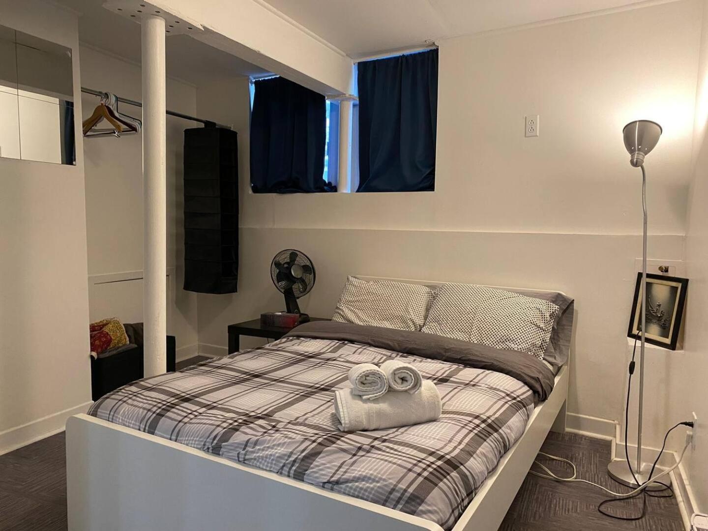 Heart Of Mtr For Memerable Experiance 2 Backyard 7Minmetro Fully Renovated & Equipped Montreal Exterior photo